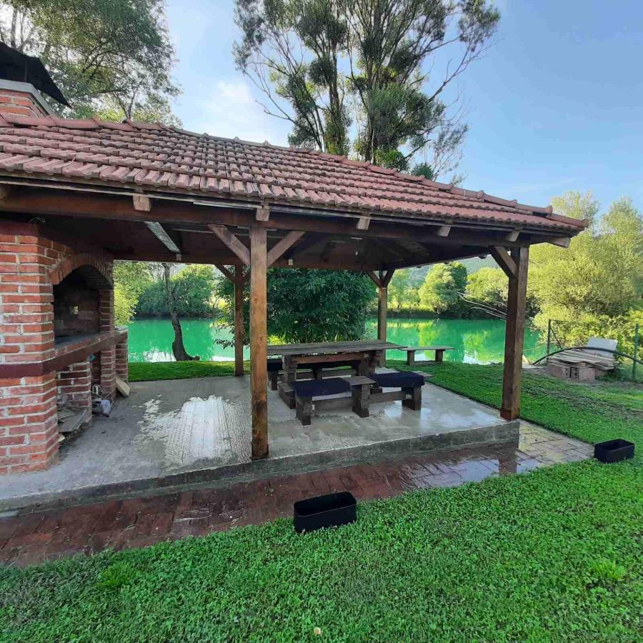 Holiday Home Dani Бихач Экстерьер фото